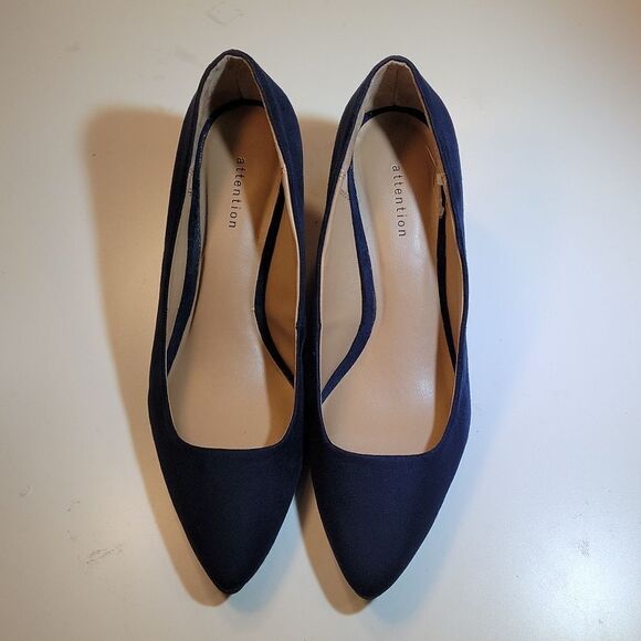 BRAND NEW ATTENTION ZOEY SUEDE POINTED TOE WOMEN"S LOW HEEL SHOES - Picture 3 of 15